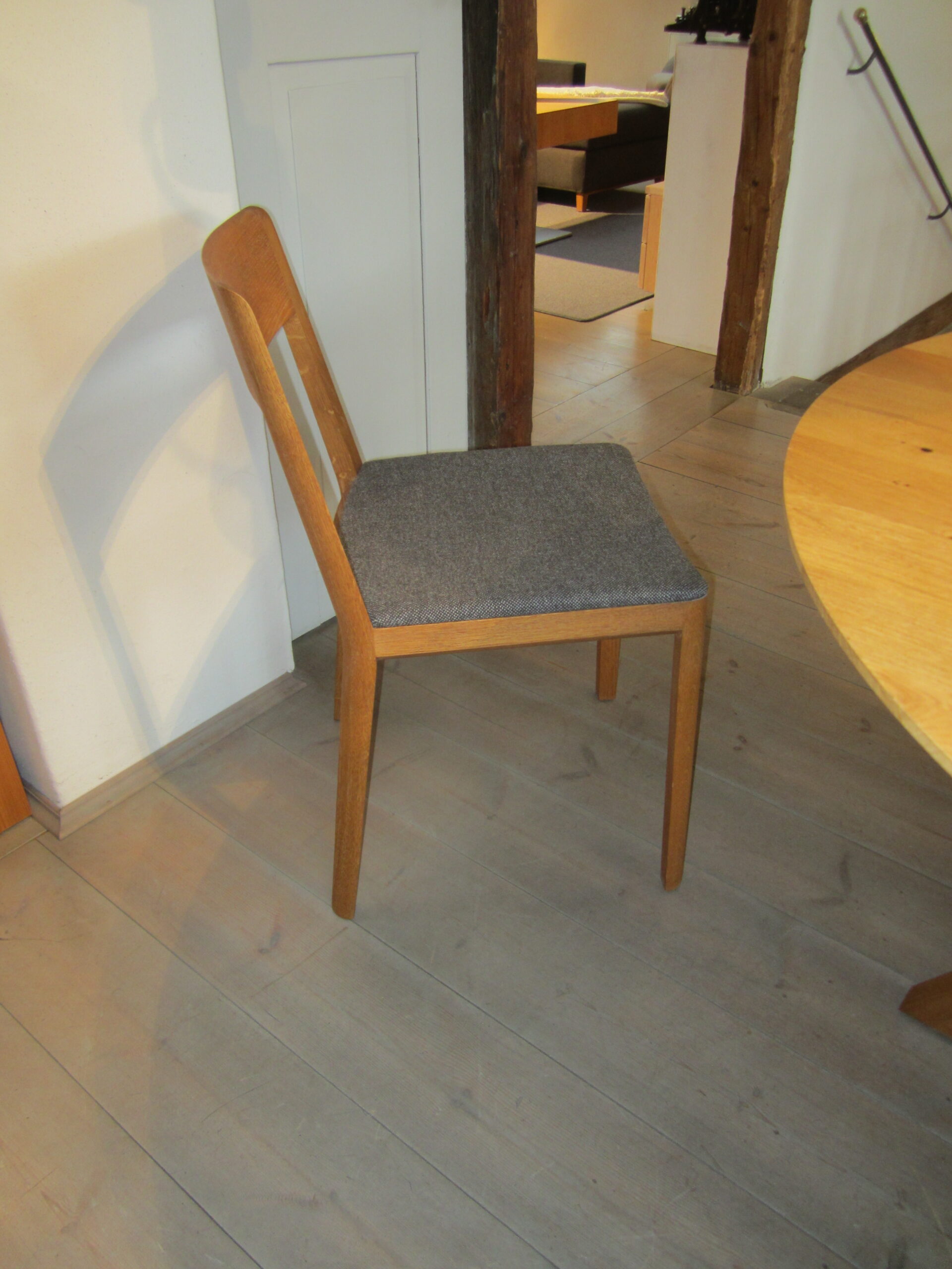 Holzstuhl PLOT Rodam